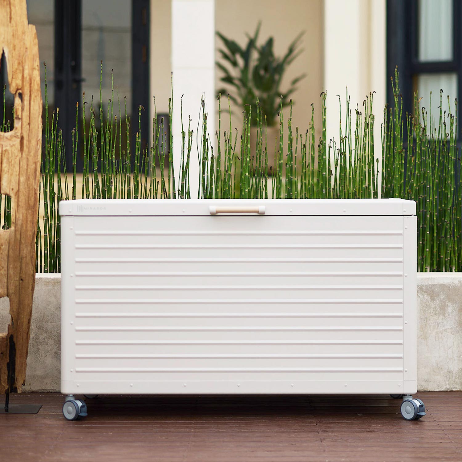 MIRADOR Deck Box Horizon 134 gal with Color Latte Life Series